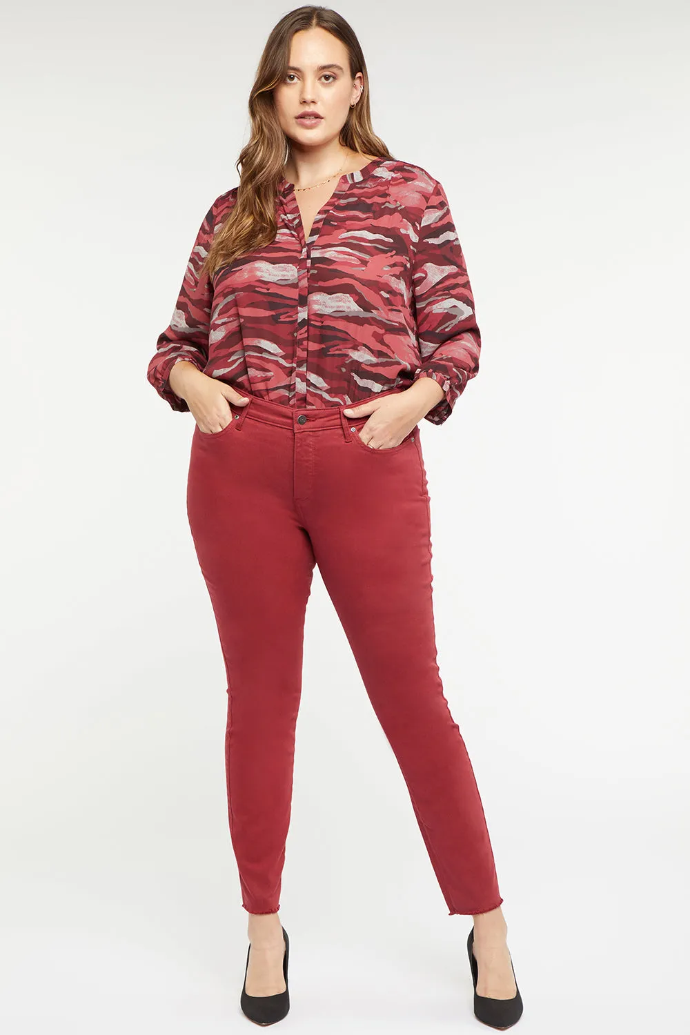 Ami Skinny Jeans In Plus Size - Boysenberry