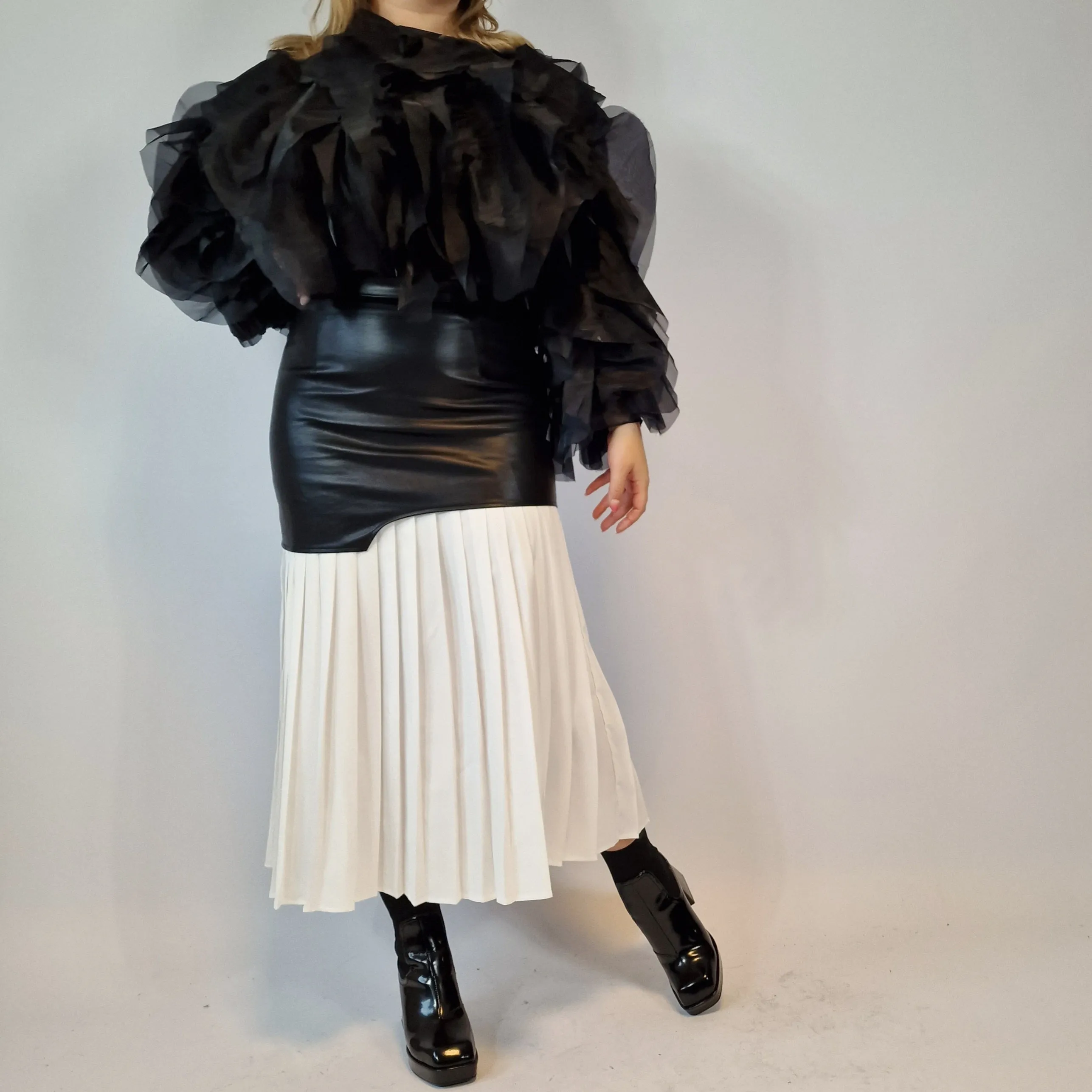 Chic Fluffy Black Blouse