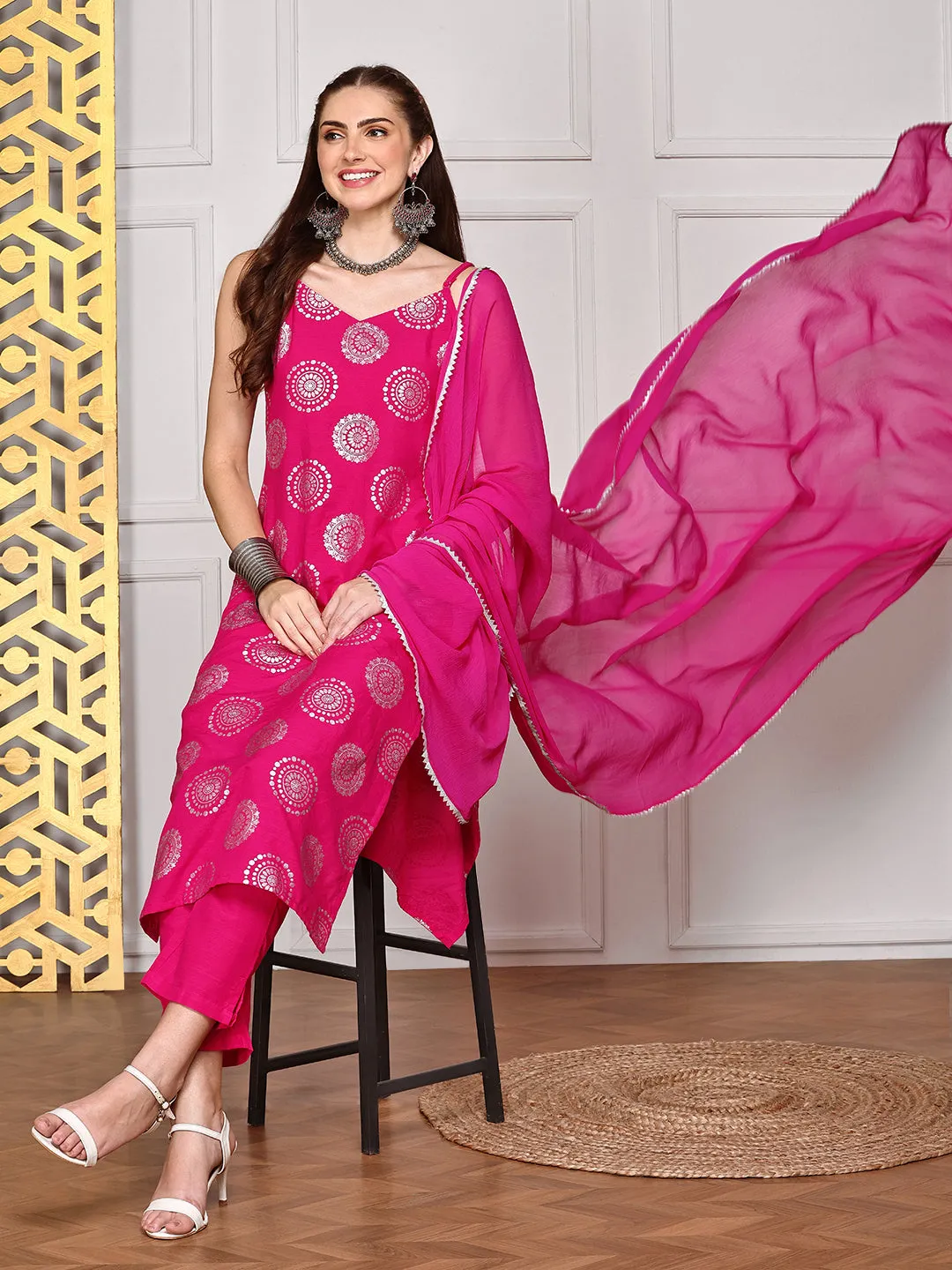 Ethnic Motifs Printed Shoulder Straps Straight Kurta With Trousers & Dupatta