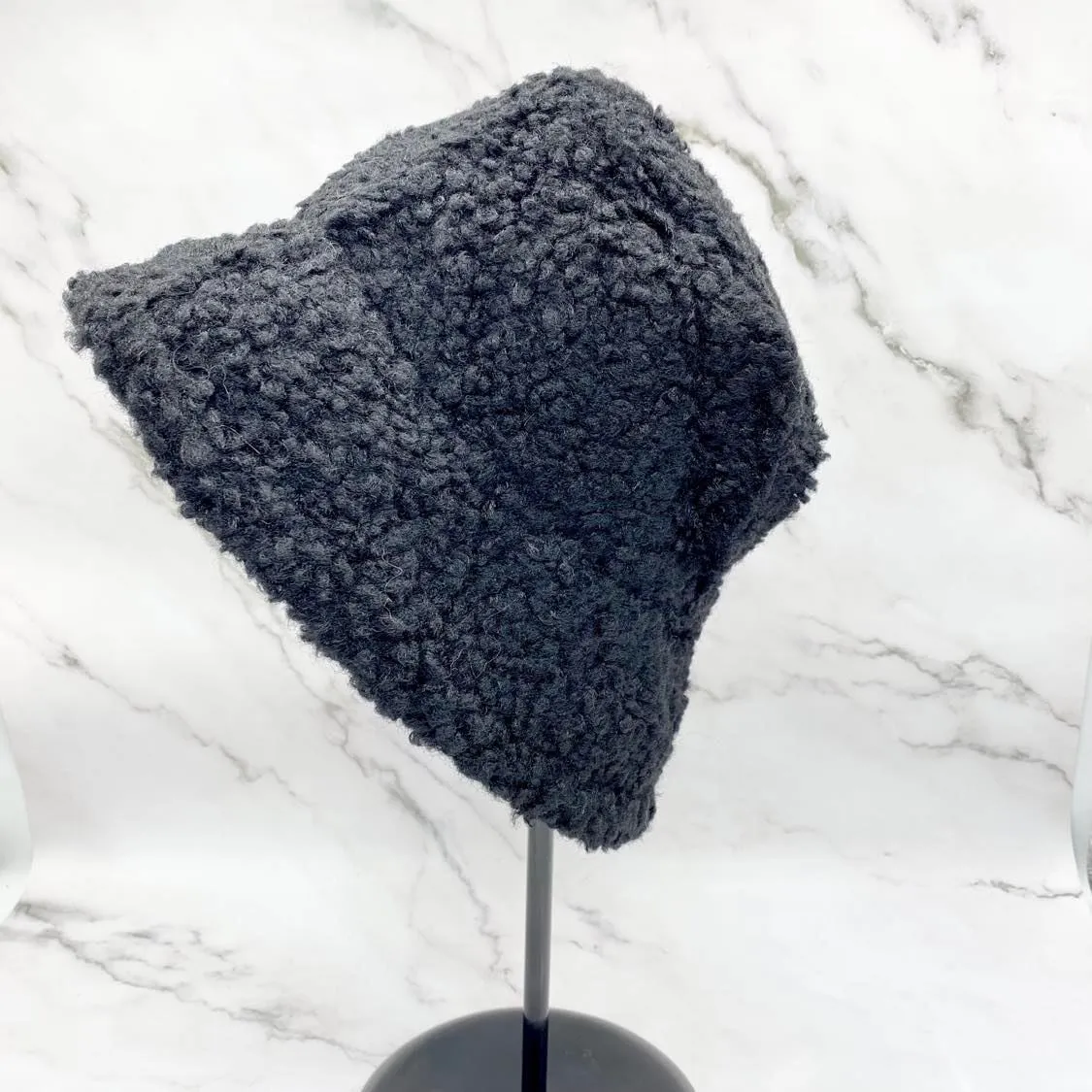 Fluffy Fall/Winter Bucket Hat