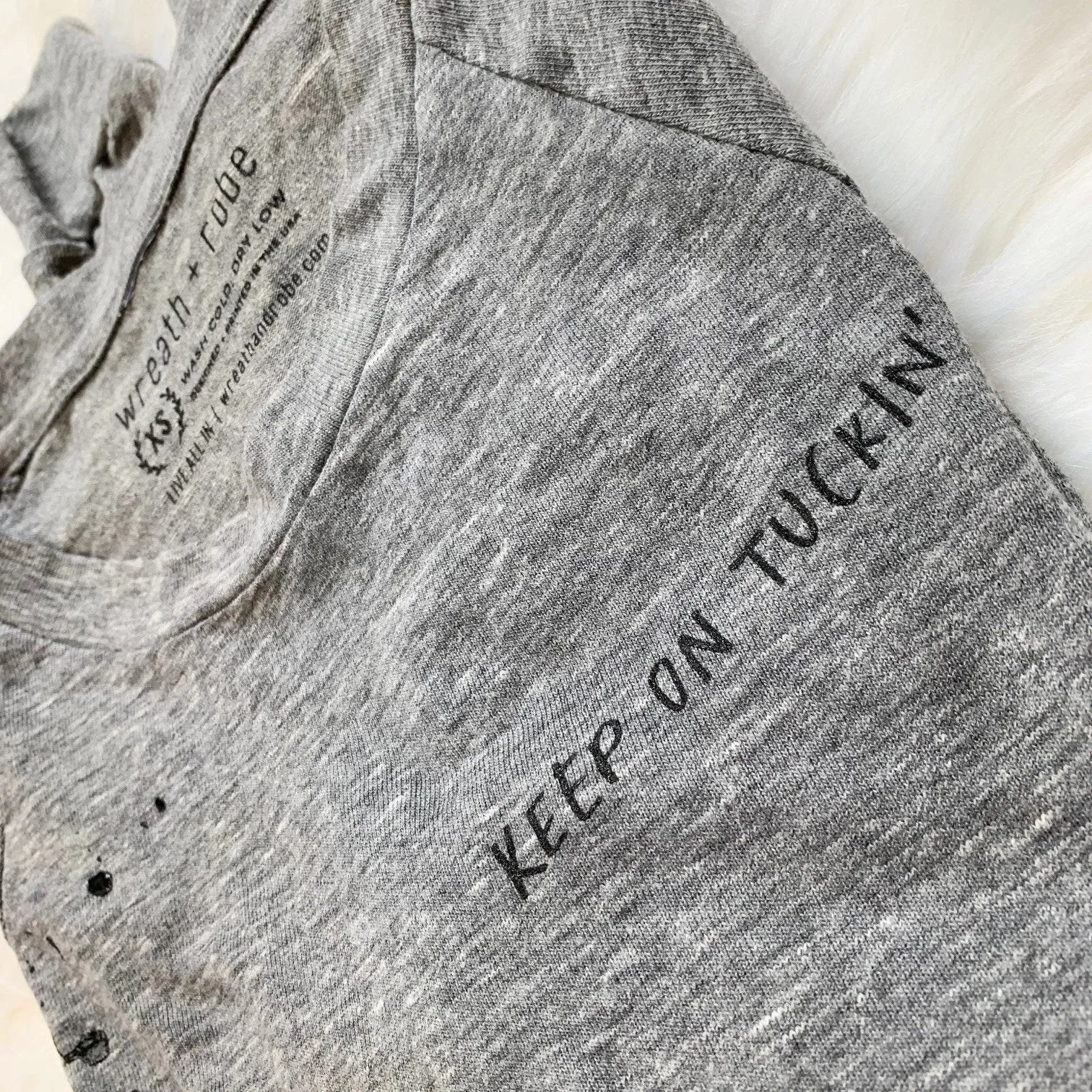 Keep On Tuckin' Pullover - Grey Black